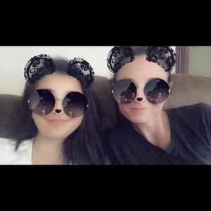 Meet your Posher, Trishia